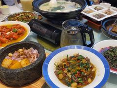 -香山湖家家宴(中山陵店)