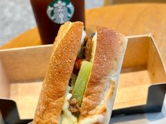 -星巴克臻选(万象前海店)