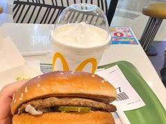 -麦当劳(中山公园龙之梦店)