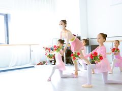 -星光舞蹈艺术中心