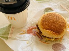 -麦当劳(展览路店)