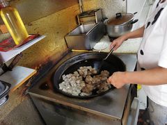 -二七友名焖子铺