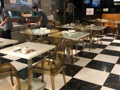 大堂-新大咀港式茶餐厅(宝山万达店)