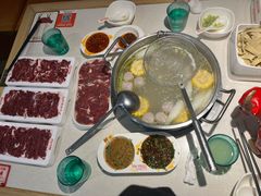 -浪里寻·臻牛养生牛肉火锅(方圆荟店)