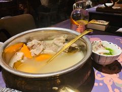 宁夏盐池滩羊手抓肉-丝路金桃·新疆菜(徐汇店)