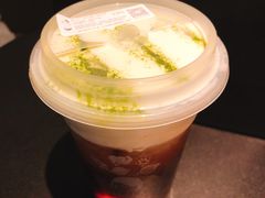 芝士金凤茶王-喜茶(北京三里屯太古里店)