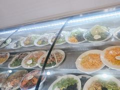 -鑫渔港海鲜本地菜·山海关浑锅(东戴河店)