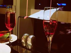 -大中华希尔顿酒店-念自助餐·嗨啤·小龙虾