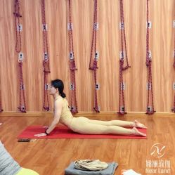 -娜斓瑜伽