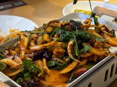 火爆鱿鱼须-关东小磨东北菜(上海长风大悦城店)