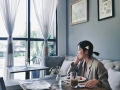 靠窗位-MOMENT湖景餐厅(解放路店)