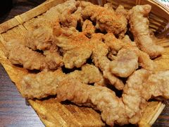 -爆炸头阿姨小四川正宗川味小吃(无任何分店)