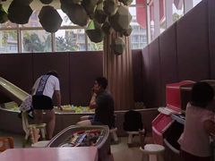 -水桶王国主题餐厅·聚会·生日派对·亲子活动·家庭套餐(亚龙湾希尔顿店)