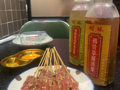 -何妹湿辣牛肉·粤式烧烤砂煲(桂雅路店)