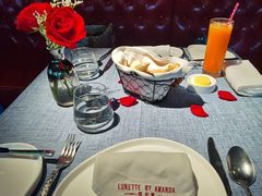 店内布置-弦月窗LUNETTE BY AMANDA(复兴路店)