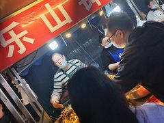 -南湖公园地摊集市