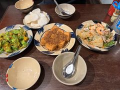 -Cuc Gach Quan Restaurant