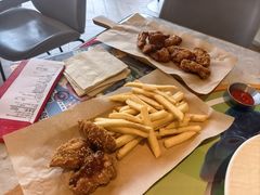 -必胜客(尹山湖歌林公园店)