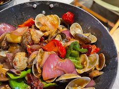 -巴厘龙虾·榜首油焖大虾(音乐学院·沿江酒馆店)