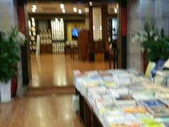 -新华书店(泉城路店)