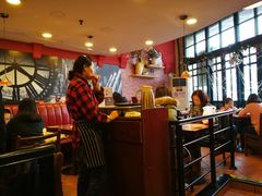 -玛格萝妮比萨屋(陆家浜路店)