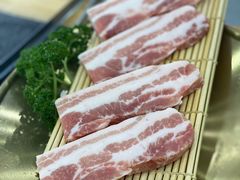 -臻牛烤肉