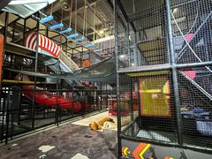 -嗨翻Hi-Fun竞技主题乐园·蹦床亲子生日轰趴(国光1937店)