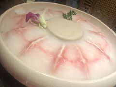 -老牌坊云南鱼豆花火锅(嵩山店)