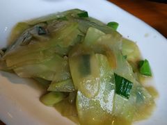 -临江餐馆二楼美食部落