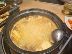 -一朵菌·野生菌探索家火锅(南亚店)