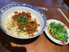 -辣肉面大王(天平路店)