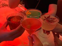 -Whisper Bar 