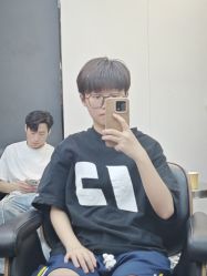 -藤野造型专业烫染接发