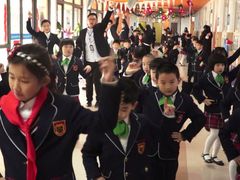 -上海市民办金苹果学校