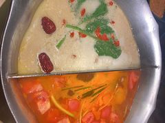 -湊湊火锅·茶憩(打浦桥日月光店)