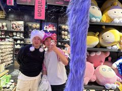-宝龙城(杭州滨江店)