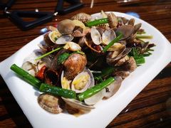 富贵辣炒花蛤-蚝堡海鲜·威海菜·海肠捞饭·烧烤·亚洲吃蚝公司(幸福门店)