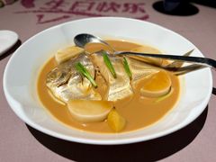 鲳鱼烧年糕-新荣记(南京西路店)
