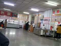 大堂-财经大学学生公寓食堂