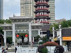 -绳金塔