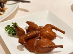 润烧BB乳鸽-利苑酒家(合景国际金融广场店)