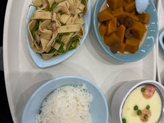 -荣华基·现炒快餐(肇嘉浜路店)