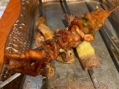 -阿里家·新疆烤肉酒場 by MIG