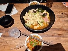 -万记麻辣烫国展总店