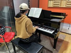 -七弦之上钢琴培训学校