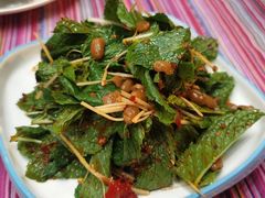 -香巴拉云南餐厅(华莱坞店)