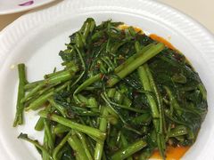 -纽顿熟食中心