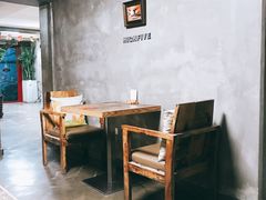 -HIGH FIVE哈福手工汉堡(桂林路店)