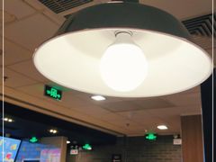 -麦当劳(上海虹桥站30B检票口楼上)