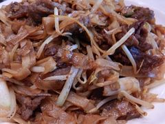 干炒牛河-荷里活餐厅